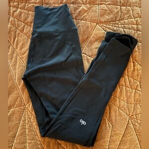 Alo yoga winter warmth black stirrup leggings